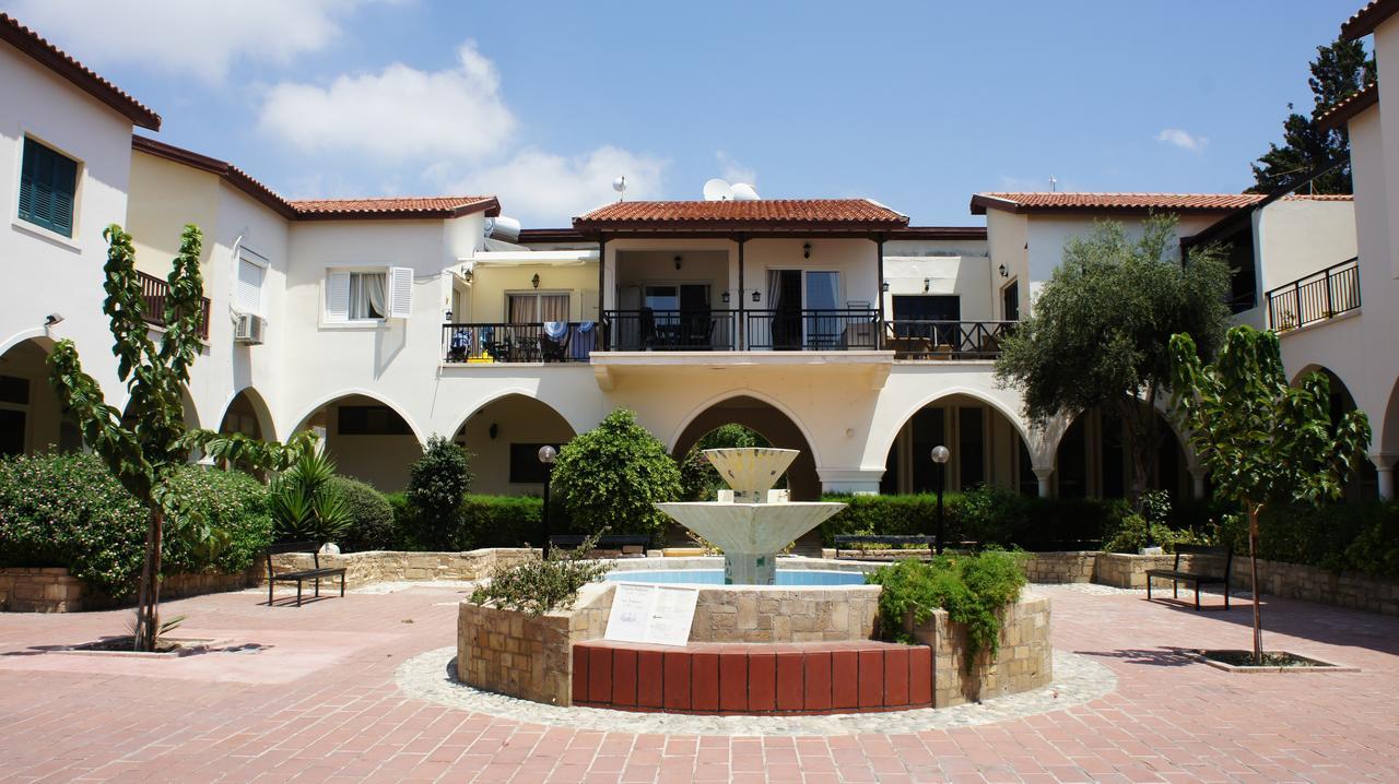 Limnaria Westpark 129 Apartment Paphos ภายนอก รูปภาพ