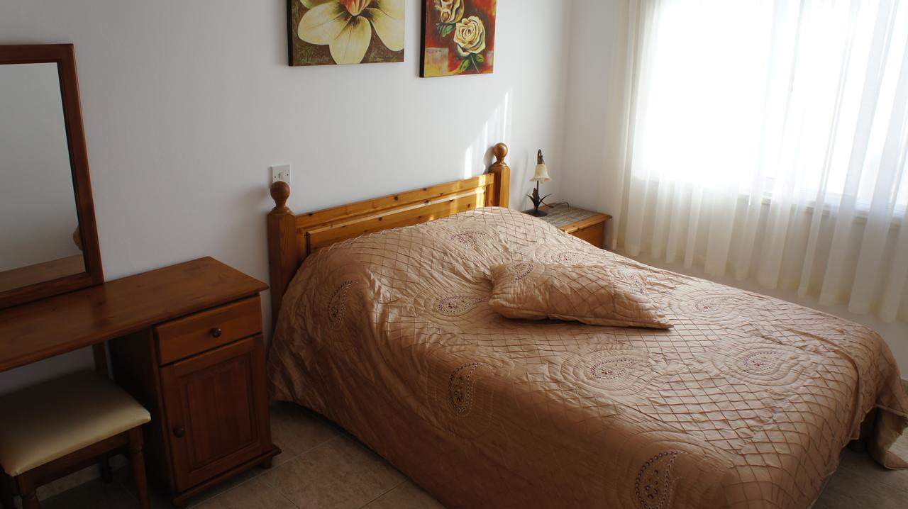 Limnaria Westpark 129 Apartment Paphos ภายนอก รูปภาพ